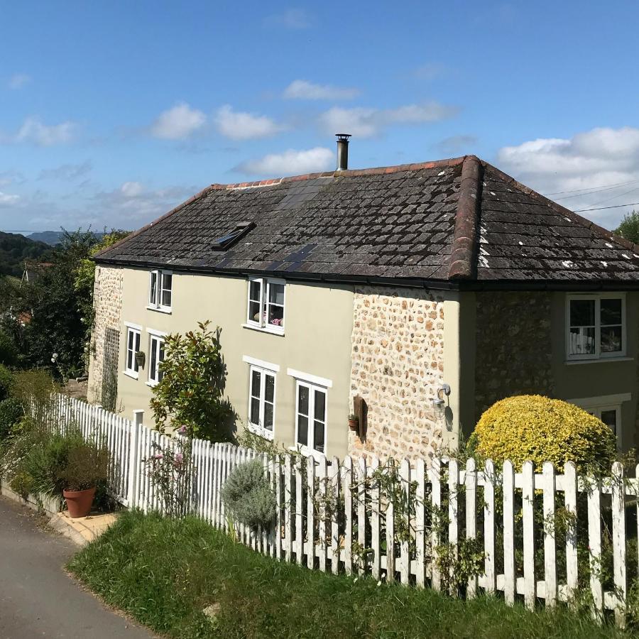 Uplands Garden Bed & Breakfast Morecombelake Exterior photo